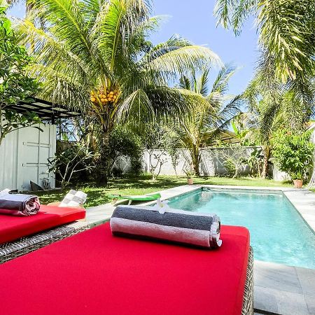Villa Kotak Surfers Escape Reopening Rates Apply Now Selong Belanak Bagian luar foto