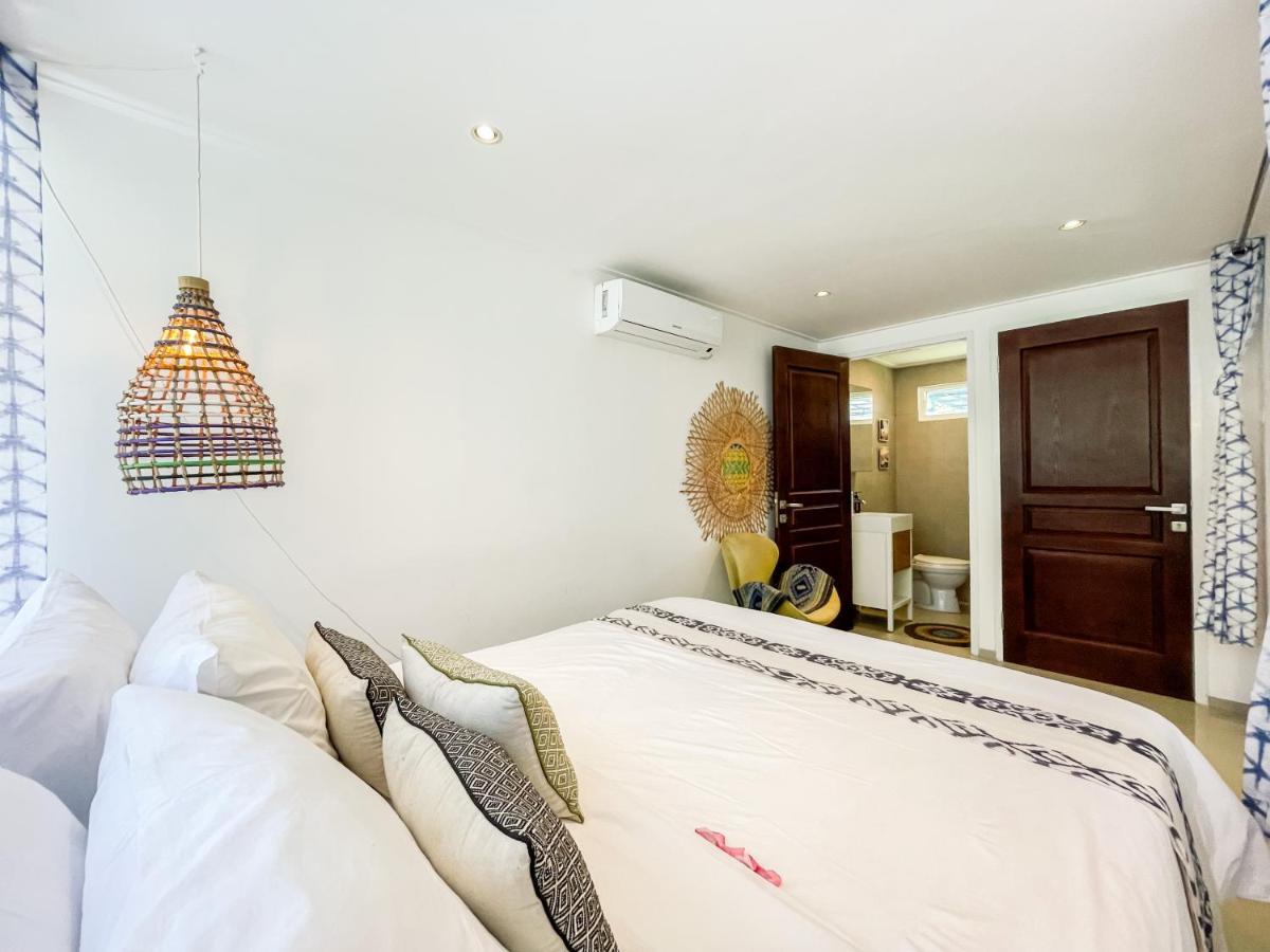 Villa Kotak Surfers Escape Reopening Rates Apply Now Selong Belanak Bagian luar foto