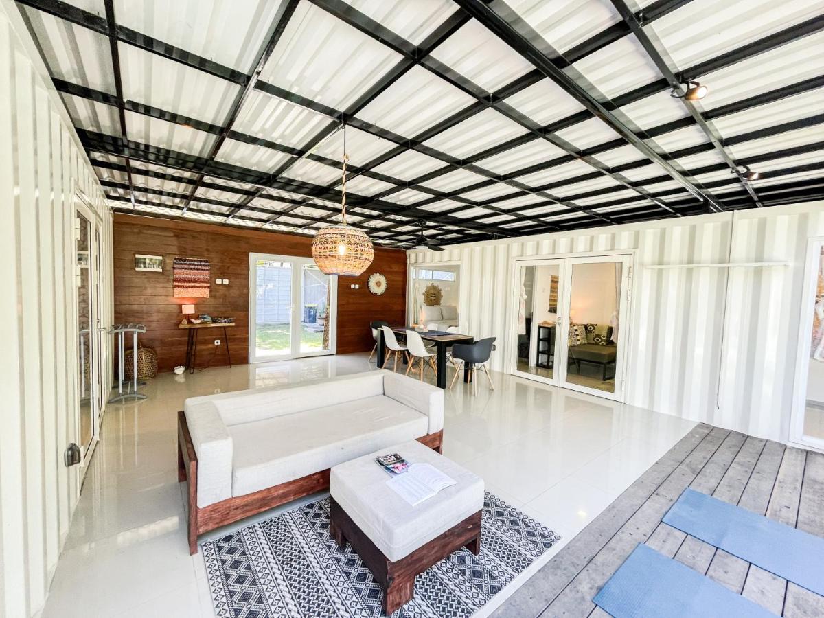 Villa Kotak Surfers Escape Reopening Rates Apply Now Selong Belanak Bagian luar foto